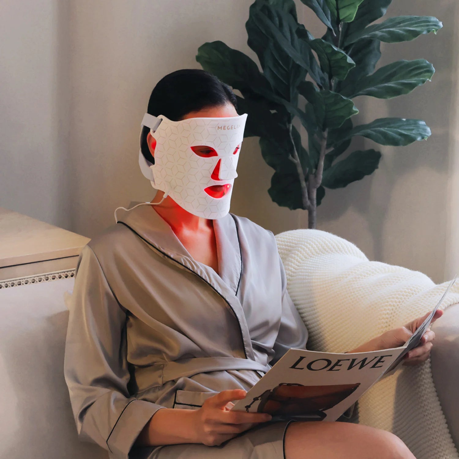 LED Light Therapy Face Mask