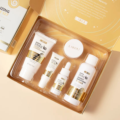 5Pcs/Box Skin Care Set Green Tea Facial Cleaner Soothes Skin Face Toner Tea Serum Moisturizing Cream Repairing Eye Cream Kits