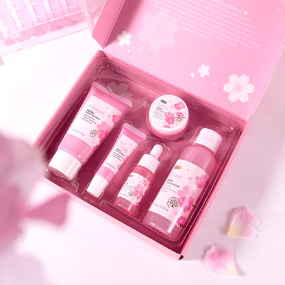 5Pcs/Box Skin Care Set Green Tea Facial Cleaner Soothes Skin Face Toner Tea Serum Moisturizing Cream Repairing Eye Cream Kits
